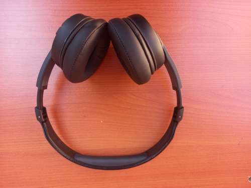 Insane Bass Headphones | Skullcandy and Volkano | Bluetooth Headphones