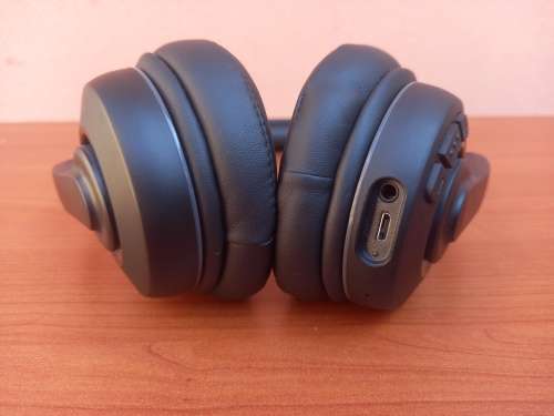 Insane Bass Headphones | Skullcandy and Volkano | Bluetooth Headphones