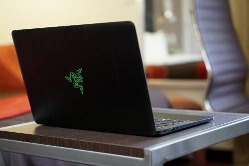 [RETAIL: R23364] i7 Razer Blade Stealth Gaming Laptop | 4K Touchscreen | 8GB Ram | YearEnd Clearance