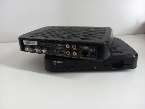 Store Liquidation | 2 x DSTV HD Decoders | Model 4U | Tested & Comes On With Display
