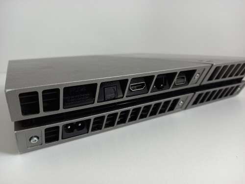 [FREE SHIPPING] Limited Edition 1TB PS4 Console | Batman Arkham Knight Edition | Retails: R12877