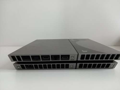 [FREE SHIPPING] Limited Edition 1TB PS4 Console | Batman Arkham Knight Edition | Retails: R12877