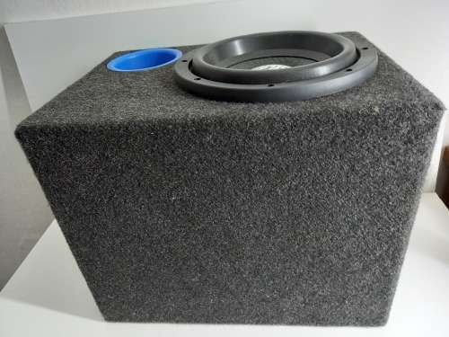 10-inch Targa TG-1004DW Subwoofer 5000w & Solid Wooden Box [Retail: R2000]