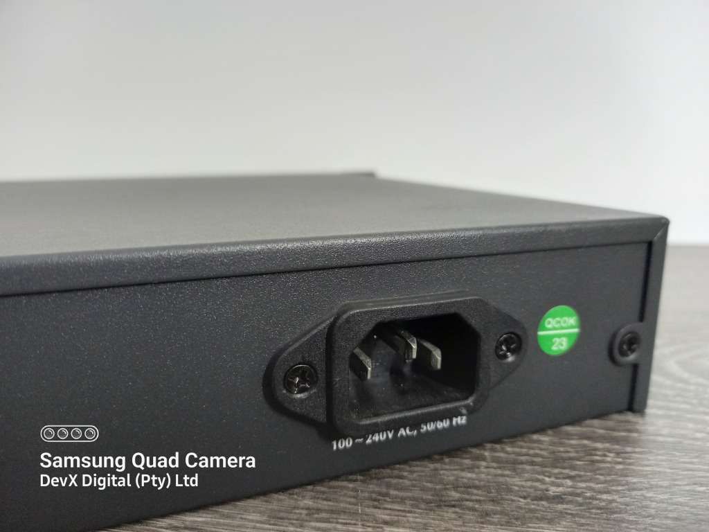 Verified Tested - 24 Port Mecer 10/100TX Ethernet Switch - Rack-mountable + Power Cable - Limited