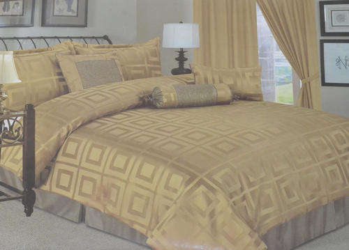 MIDLAND 7 PIECE COMFORTER SET - QUEEN SIZE - GOLDEN