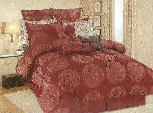 CIRCLE LINE - 9 PIECE COMFORTER SET - QUEEN SIZE - BURGUNDY