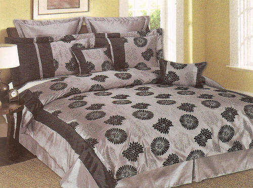 ! FIRST ON BID OR BUY !   8 - PIECE SILK COMFORTER SET - QUEEN SIZE - CREAM - SILVER - BLACK