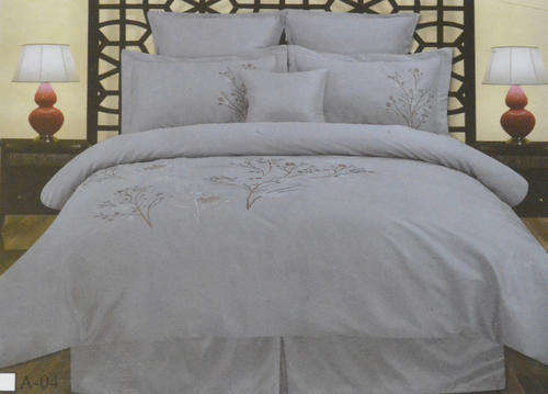 MIDLAND EMBROIDERY 7 PIECE COMFORTER SET - QUEEN SIZE - GREY