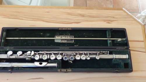 ANTIQUE RUDALL AND CARTE FLUTE WITH ORIGINAL CASE AND CLEANING ROD