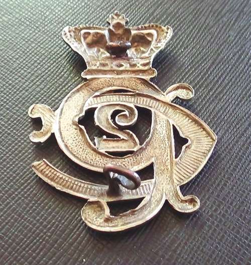 Cape police District 2 White metal Cap Badge - Victorian era worn prior to 1902  Owens 1827