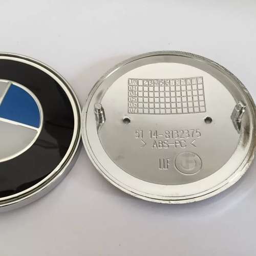 Bmw 82mm Bonnet Badge with Pins for E46 E39 E36 E60 E90 F30 E53 E34 E30 F10 F20