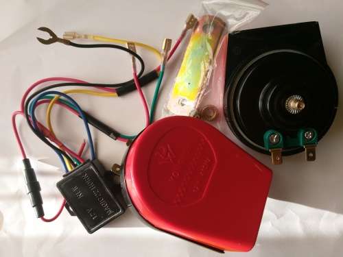 12V Snail Horn Magic 22 Sound Horn 115dB Electronic Horn loud car klaxon