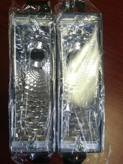 BMW E30 3-SERIES CLEAR FRONT INDICATOR SET