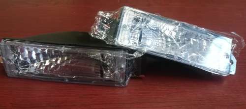 BMW E30 3-SERIES CLEAR FRONT INDICATOR SET