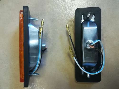 Nissan 1400 Side Marker Light Set