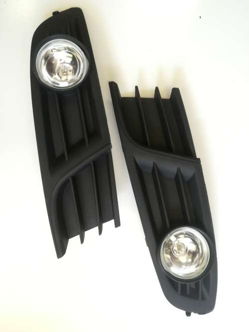 V.W Polo Vivo  Foglight Set With Covers 2010-2013