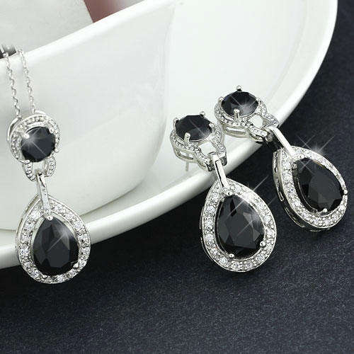 LAST SET!!! Exquisite 23.00 Carat Jet Black Jewellery Set