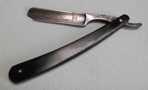 CHRIS JOHNSON & Co  Real Hollow CUT THROAT RAZOR, made in Sheffield.