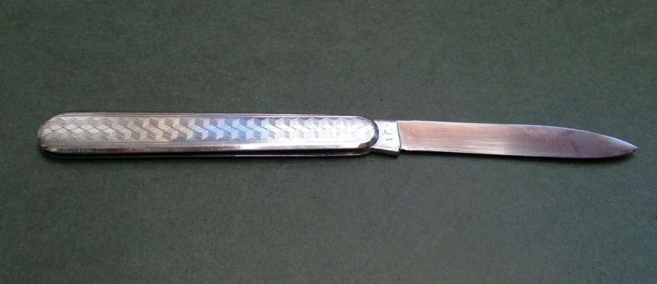 Stainless steel Triangolo pocket knife
