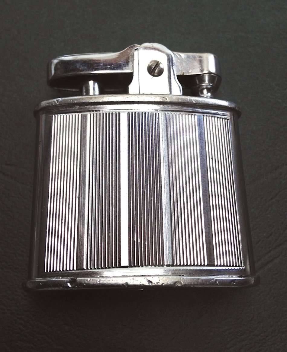 Vintage Ronson Lighter, made in England.