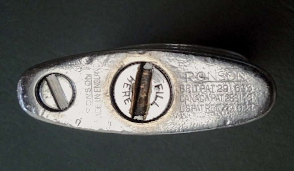Vintage Ronson Lighter, made in England.