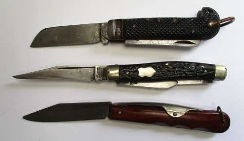Vintage knife lot >> Watts Sheffield 1940 / Okapi Germany / IXL GEORGE WOSTENHOLM -well used knives