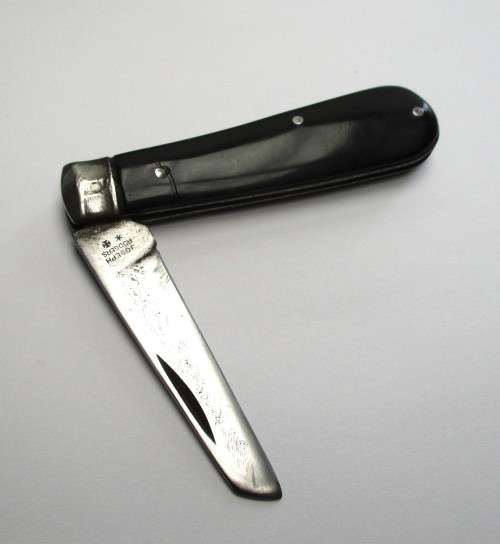 Vintage Joseph Rodgers sheeps foot pocket knife, made in Sheffield , England.