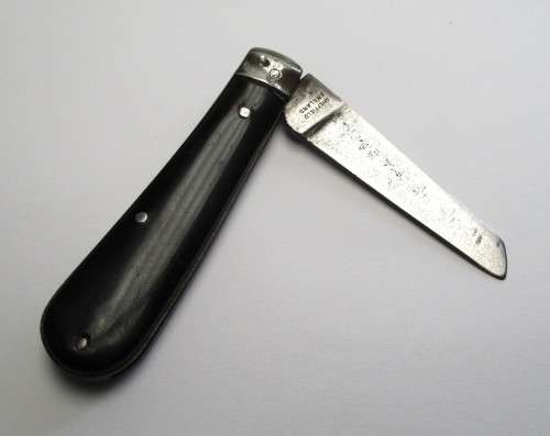 Vintage Joseph Rodgers sheeps foot pocket knife, made in Sheffield , England.