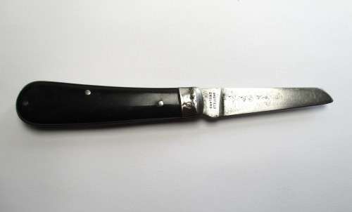 Vintage Joseph Rodgers sheeps foot pocket knife, made in Sheffield , England.