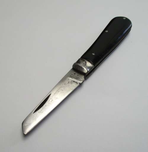Vintage Joseph Rodgers sheeps foot pocket knife, made in Sheffield , England.