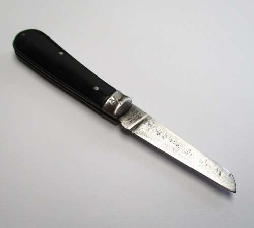 Vintage Joseph Rodgers sheeps foot pocket knife, made in Sheffield , England.