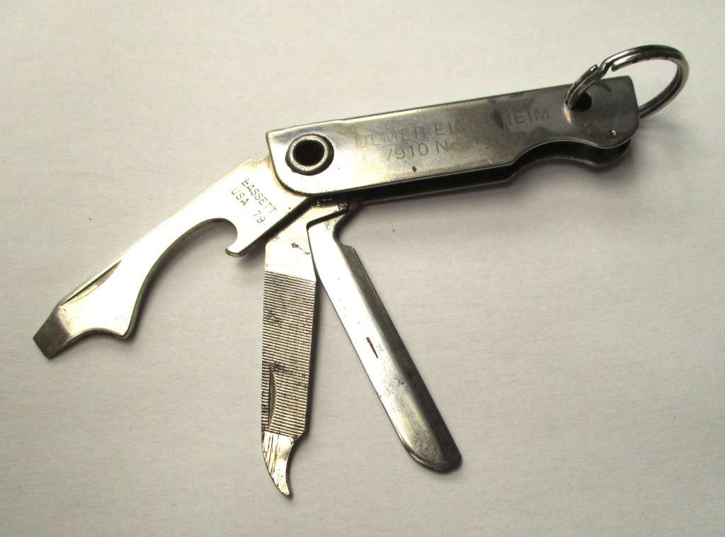 Vintage USA key chain multitool / knife / bottle opener / nail file -- Made by Bassett, USA , 79