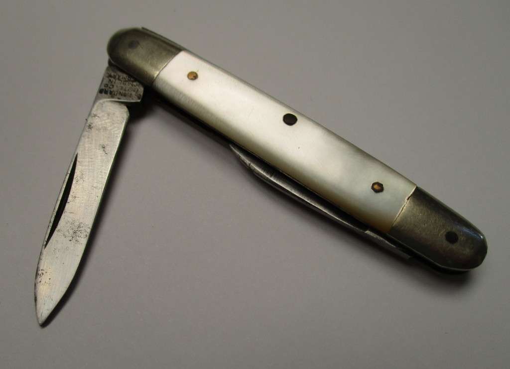 Antique / Vintage Mother of Pearl Pocket knife - Standard Cutlery Co., Germany