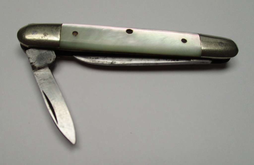 Antique / Vintage Mother of Pearl Pocket knife - Standard Cutlery Co., Germany