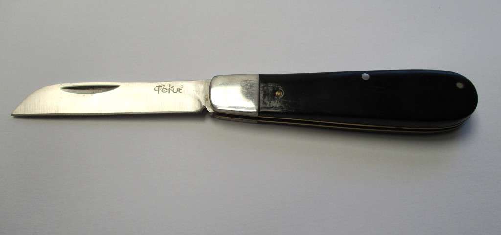 Pocket knife - Tekut - Black bone handle - 7Cr17MoV  Steel