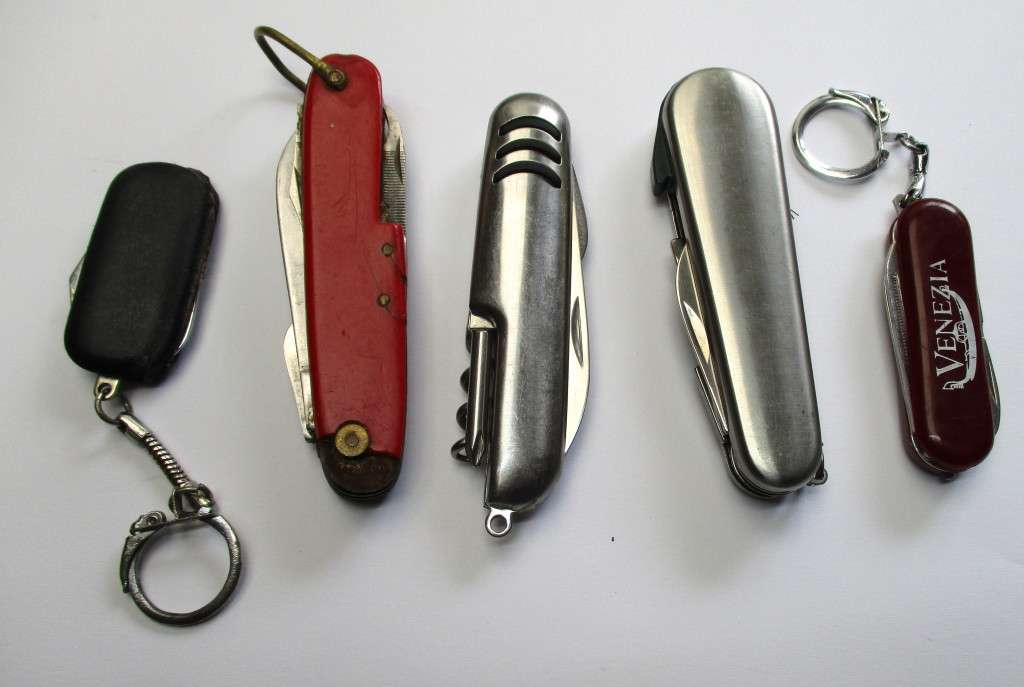 Knife Lot  - pocket knife / folding & keychain knives