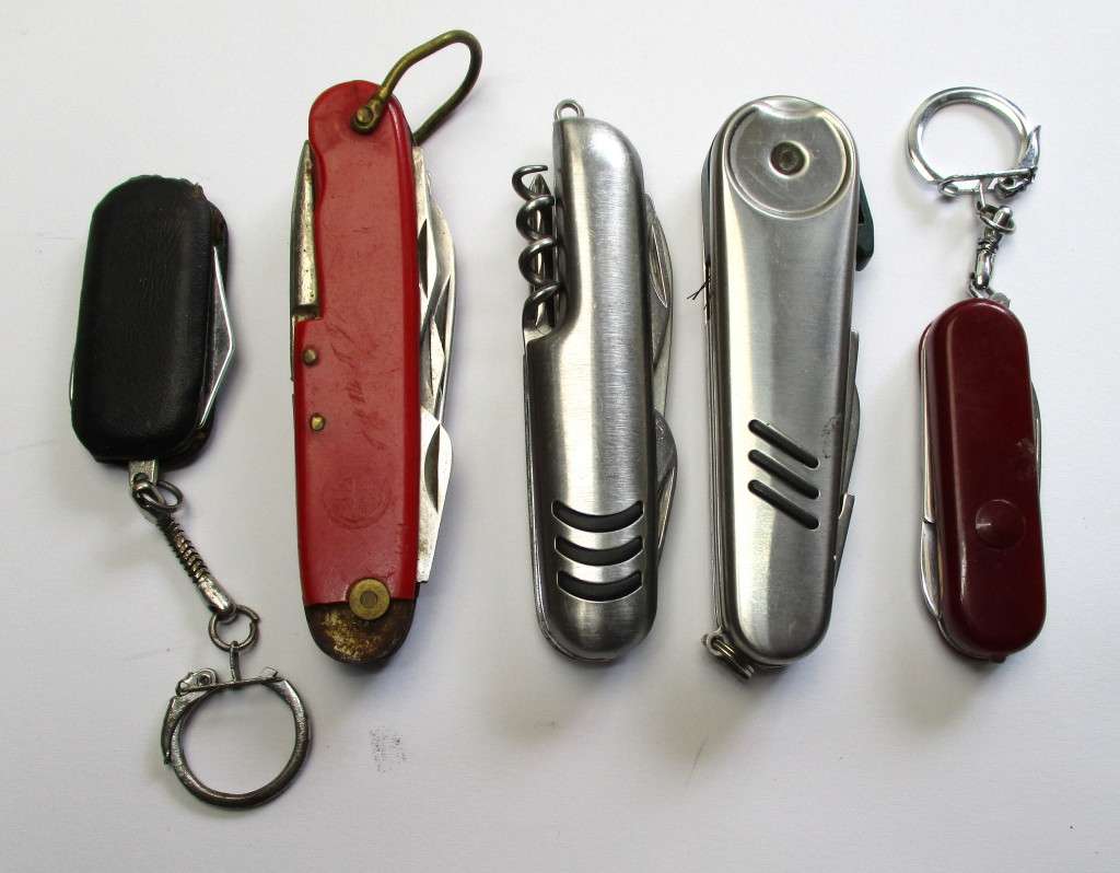 Knife Lot  - pocket knife / folding & keychain knives