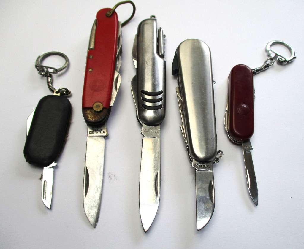 Knife Lot  - pocket knife / folding & keychain knives