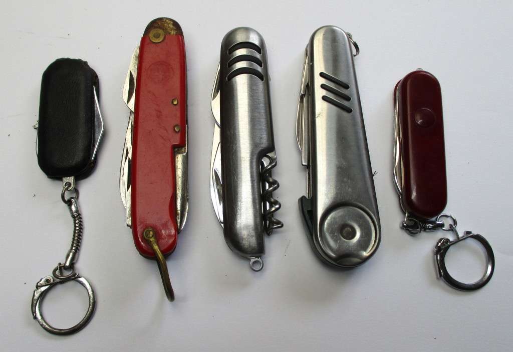 Knife Lot  - pocket knife / folding & keychain knives