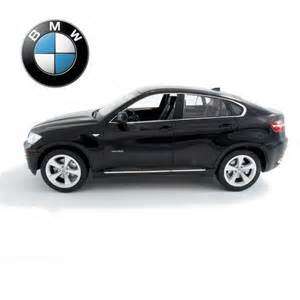 BMW X6 ***market value R1600 *** Licence by BMW remote control rechargeable 1:14 scale