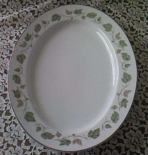 NORITAKE 'VINEYARD' LARGE PLATTER