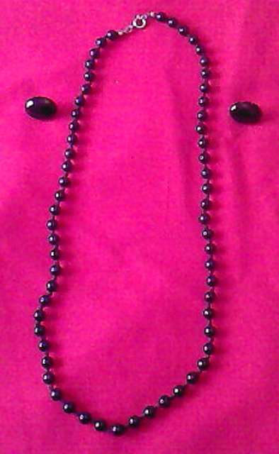 Lovely string ONYX NECKLACE and oval shape ONYX EARRINGS