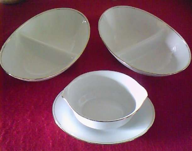 2 x ROYAL CERAMICS 2-DIVISION VEGETABLE BOWLS and GRAVY BOAT