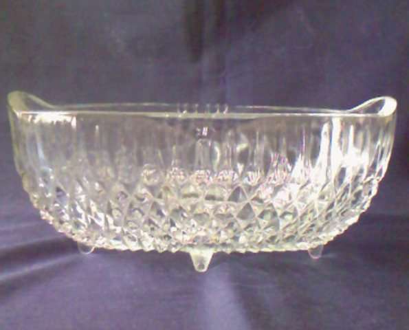 LOVELY OLD-FASHIONED CUT GLASS BOWL