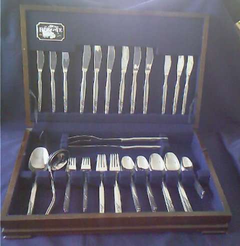 CANTEEN OF AMEFA CUTLERY (49 pieces + 9 free)