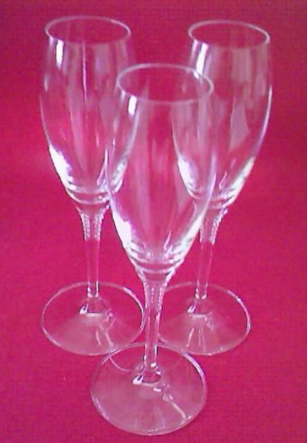 3 FLUTE CHAMPAGNE GLASSES