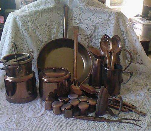 LARGE LOT OF PAINTED STAINLESS STEEL & ALUMINIUM ITEMS