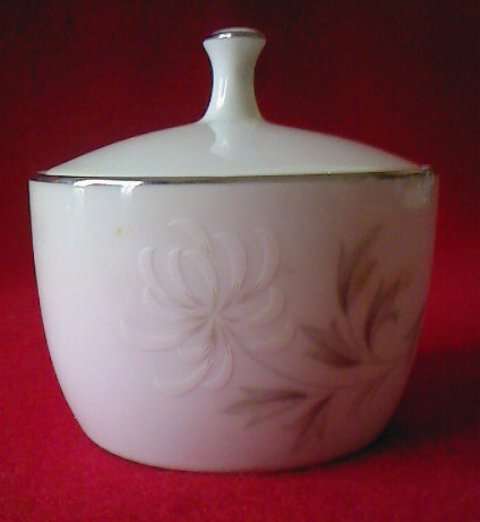 NORITAKE 'ROWENA' (NO. 6322) SUGAR BOWL WITH LID