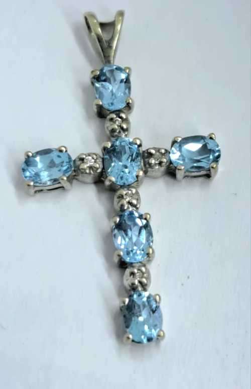 9ct White Gold Aquamarine and Diamond Cross Pendant