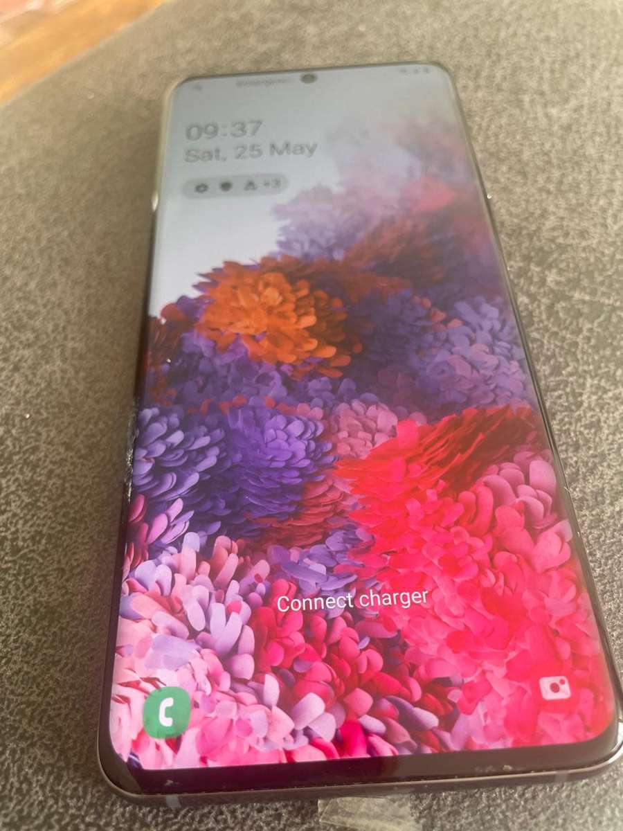 Samsung Galaxy S20 | 8GB RAM | 128GB ROM | 120Hz Screen | 64MP Triple Camera | 8K Recording